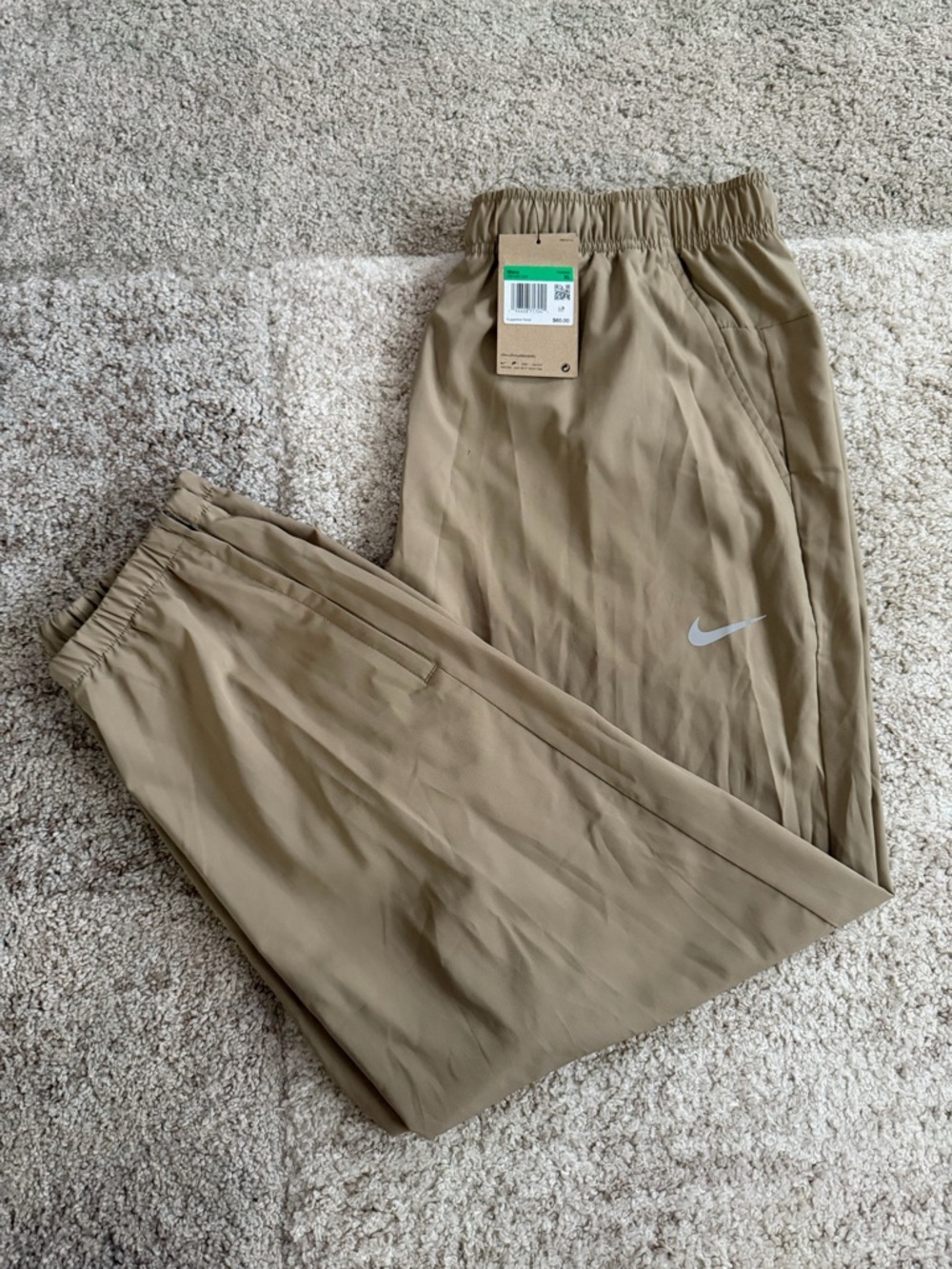 Nike Men's Khaki Lightweight Joggers NWT